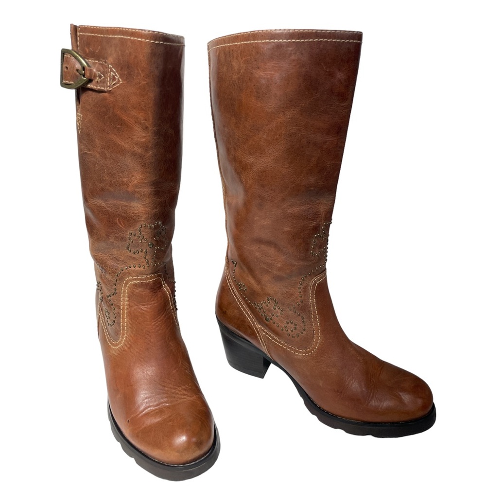 ARIAT Beautiful Brown Studded Heeled Boots! Women’s size 6B